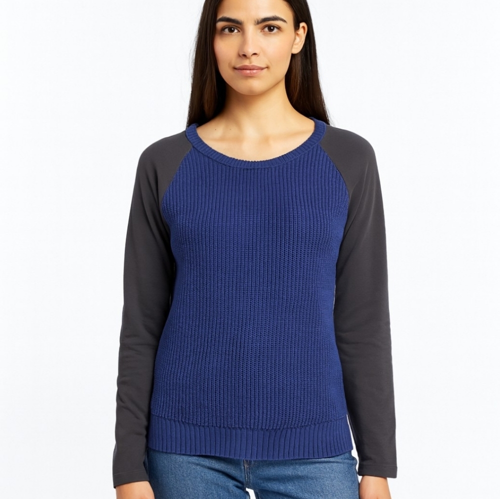 L.L. Bean Signature Women’s Two Tone Knit Sweater Size Medium